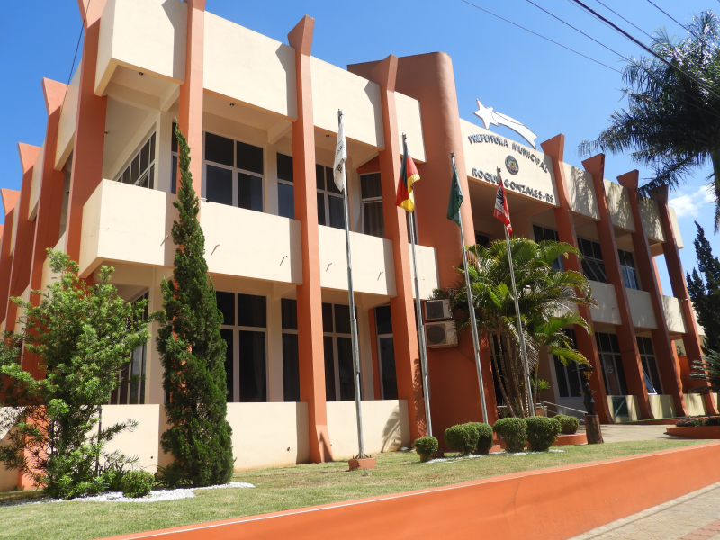 Atendimento na Prefeitura Municipal durante a Bandeira Preta